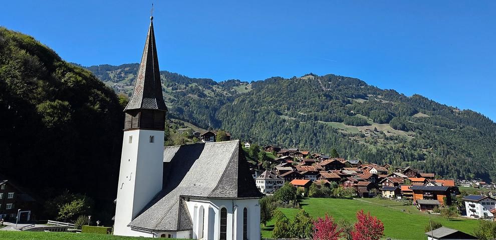 2025.09. Kirche im Herbst